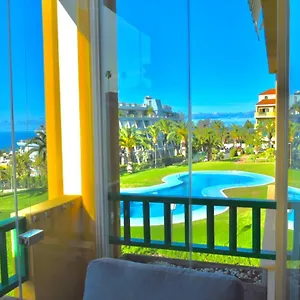 vista-mar-azul-elegante-y-acogedor.tenerifehoteles.net/